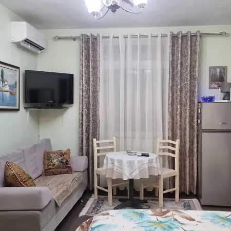 Apartment Edis's Corner Tirana