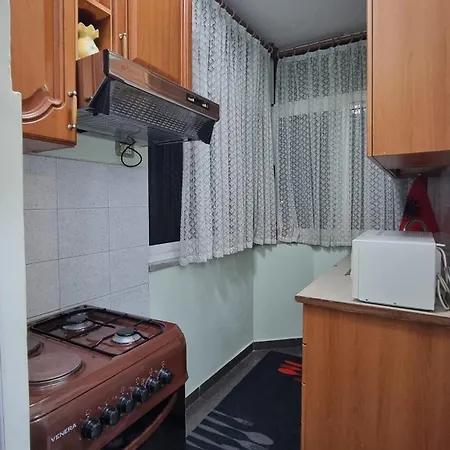 Edis's Corner Apartment